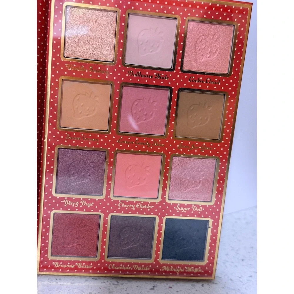 Taste Beauty Strawberry Shortcake Eyeshadow Palette 12 Shades New SC200HBAZA